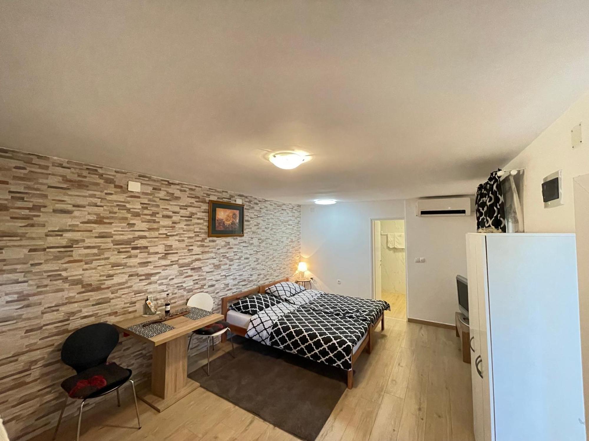 Apartment Mika PUY Eksteriør bilde