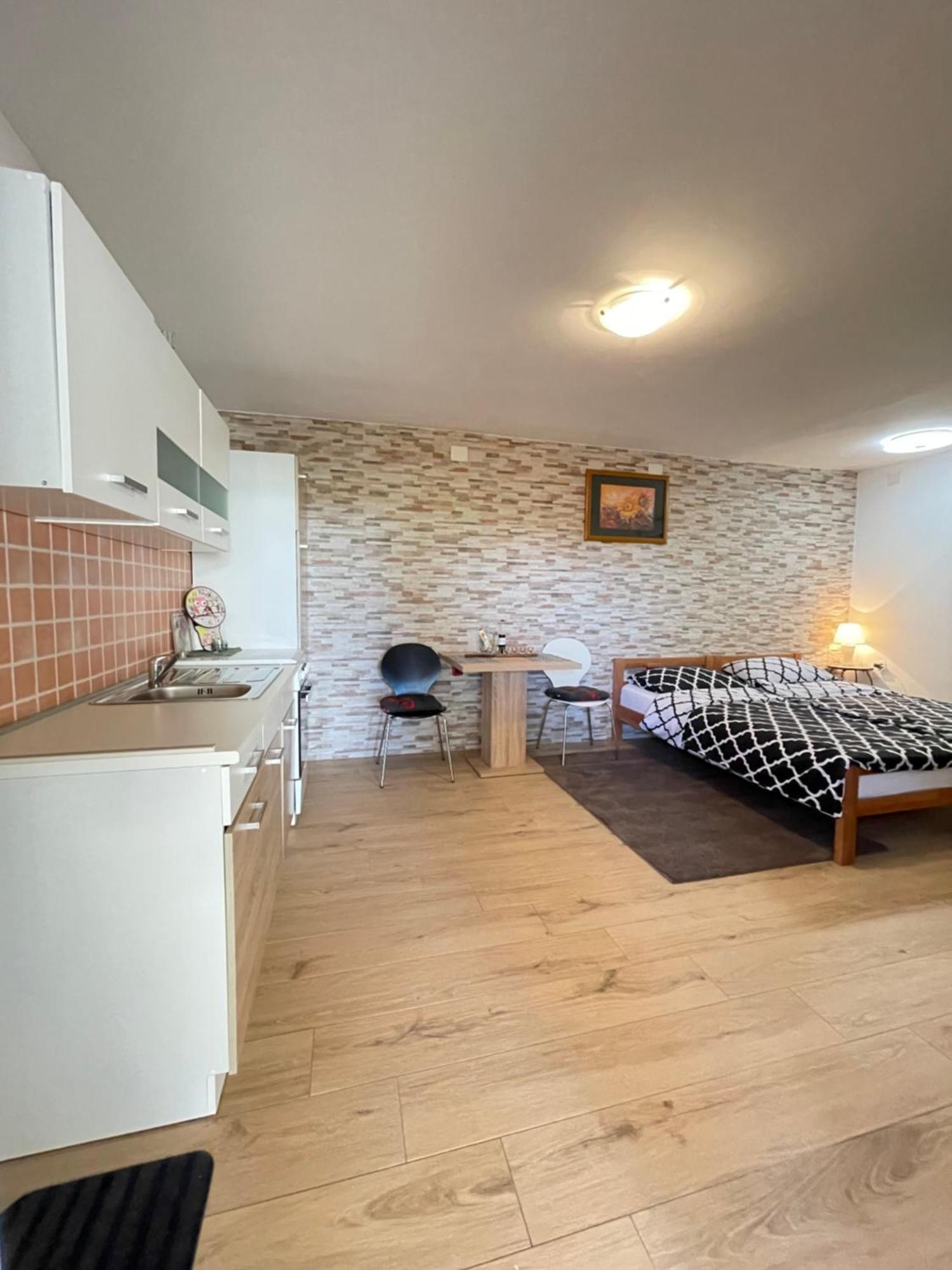 Apartment Mika PUY Eksteriør bilde